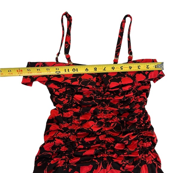 Leifsdottir Ruched Red and Black Top Size Small - Picture 10 of 16